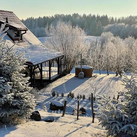 Szarejkowe Wzgorza Caloroczny Domek Z Balia Na Tarasie Szarejki Exterior photo